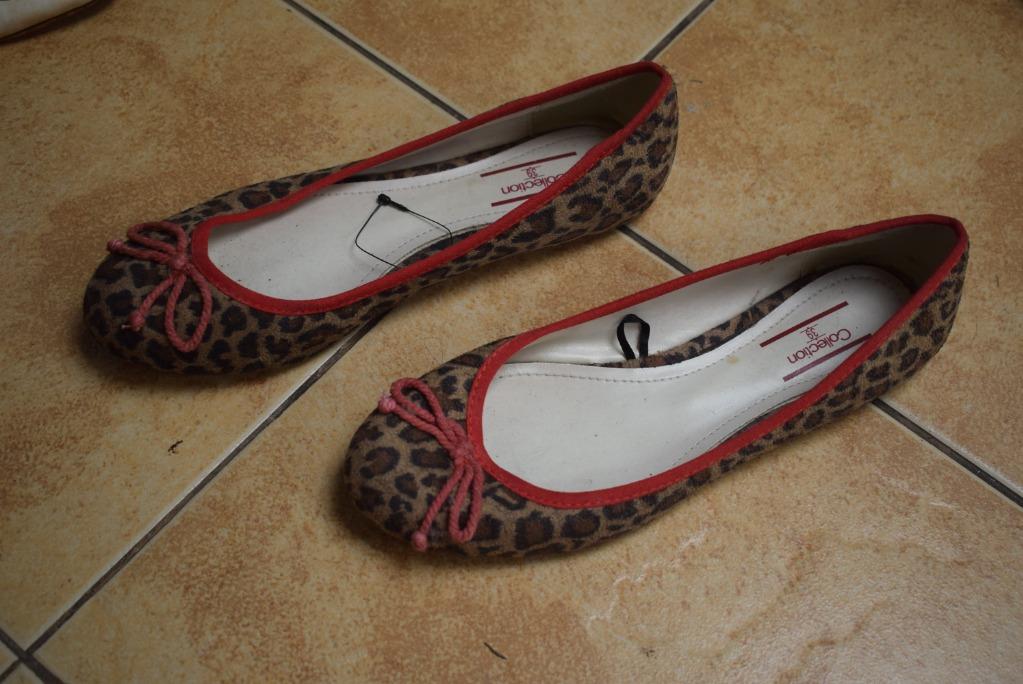 Preloved leopard print flats (Category: Flats & Sandals) located in Quezon City. Submitted by vmill (Listing ID 271156274, Image 1). Description: - leopard print flats - fits size 9.