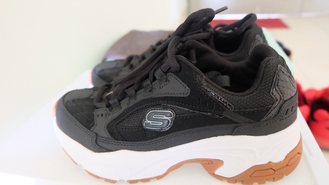 Acquiesce club Gasvormig Payday Sale!! Skechers Stamina Classy Trail Black #lastchance, Women's  Fashion, Footwear, Sneakers on Carousell