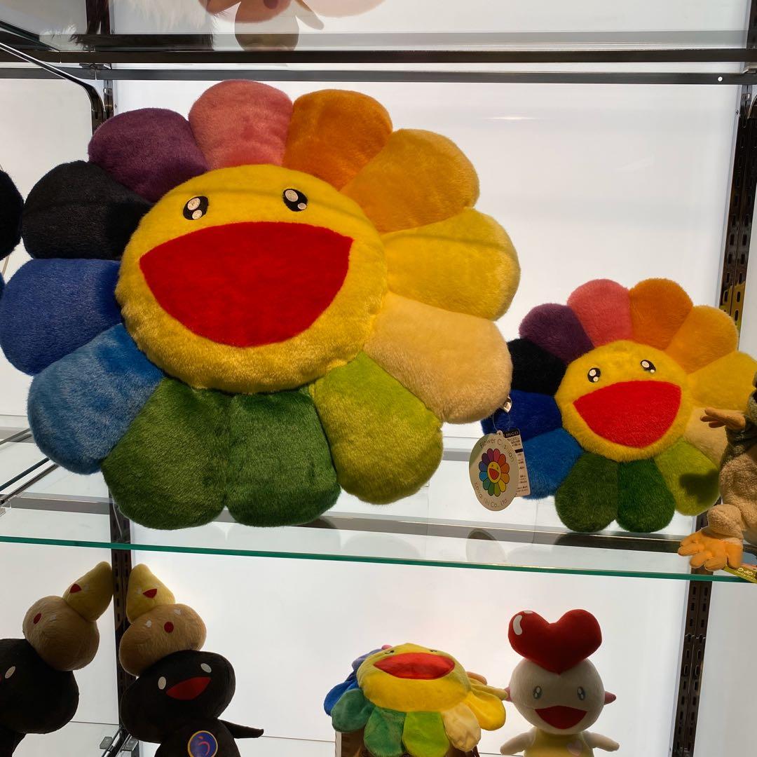 takashi murakami flower cushion