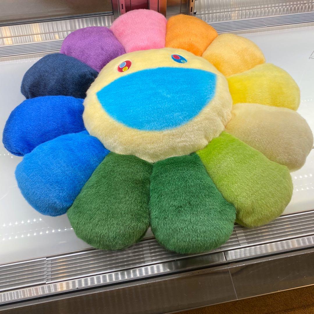 takashi murakami flower cushion
