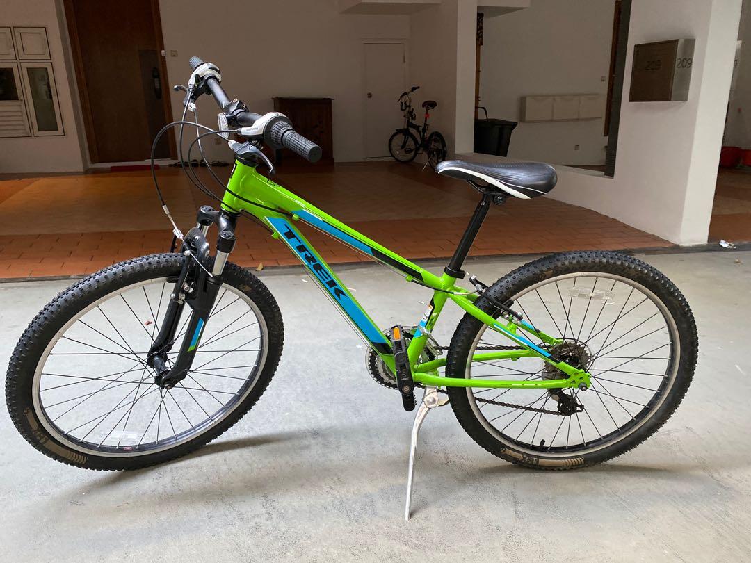 Trek mt 220 green new arrivals