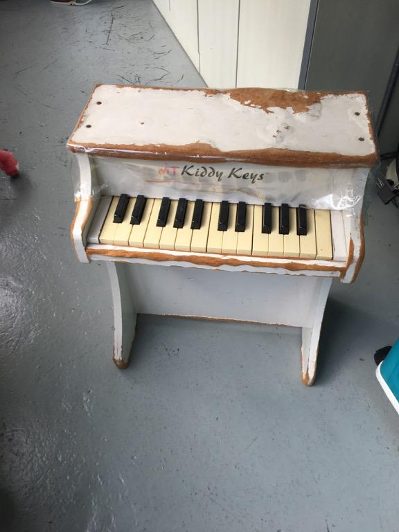 Kiddy keys deals piano