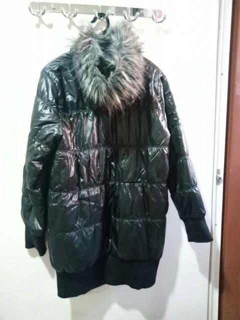 Winter Jacket (Category: Coats, Jackets and Outerwear) located in Kajang. Submitted by alishasoph (Listing ID 271196382, Image 2). Description: Wear once during korea trip Size fit L to XL My weight 77kg my height 166cm Exclude postage.