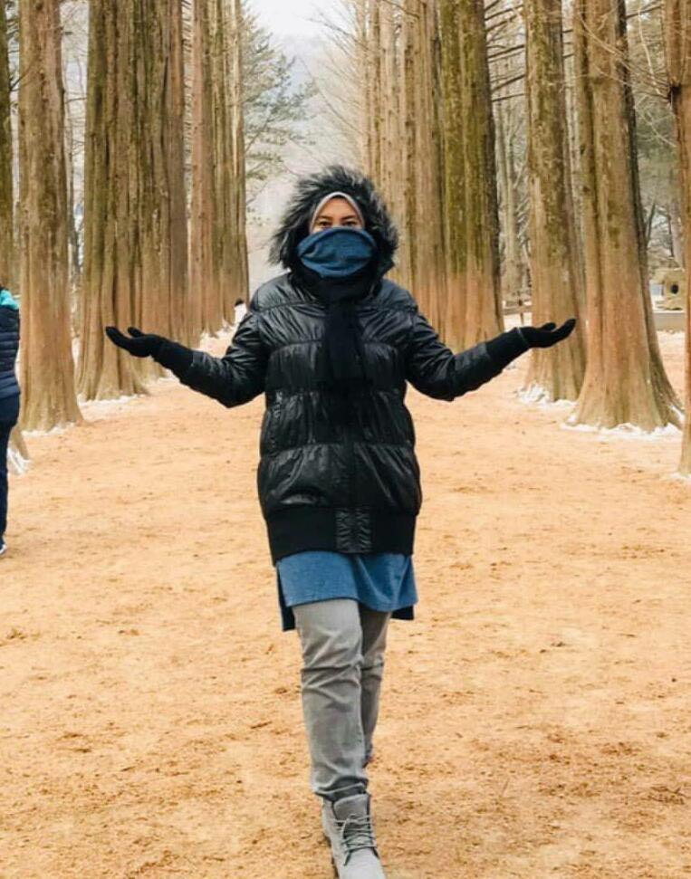 Winter Jacket (Category: Coats, Jackets and Outerwear) located in Kajang. Submitted by alishasoph (Listing ID 271196382, Image 1). Description: Wear once during korea trip Size fit L to XL My weight 77kg my height 166cm Exclude postage.