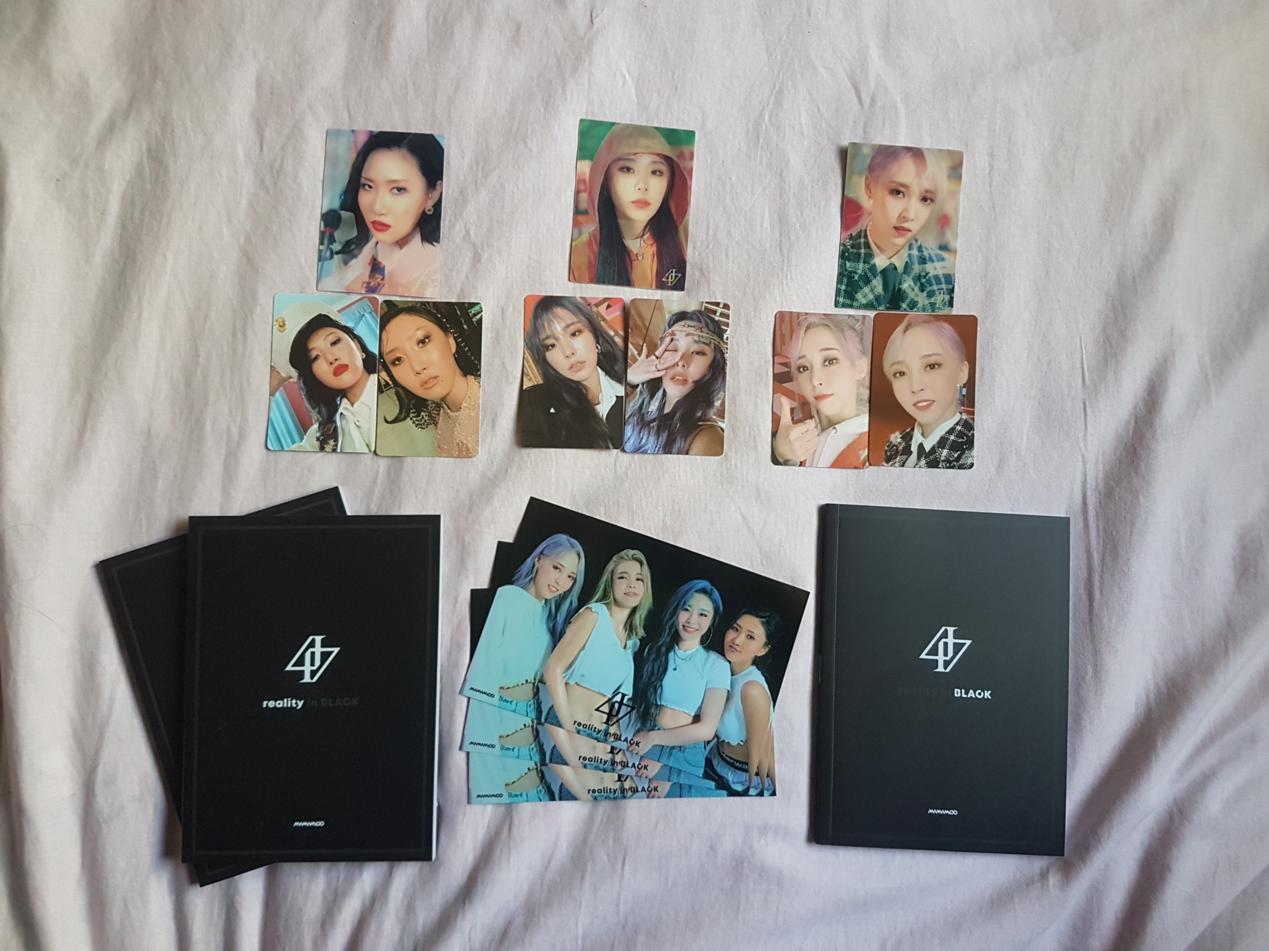 Wts Mamamoo Reality In Black Bizent Ver Albums Set Hobbies Toys Memorabilia Collectibles K Wave On Carousell