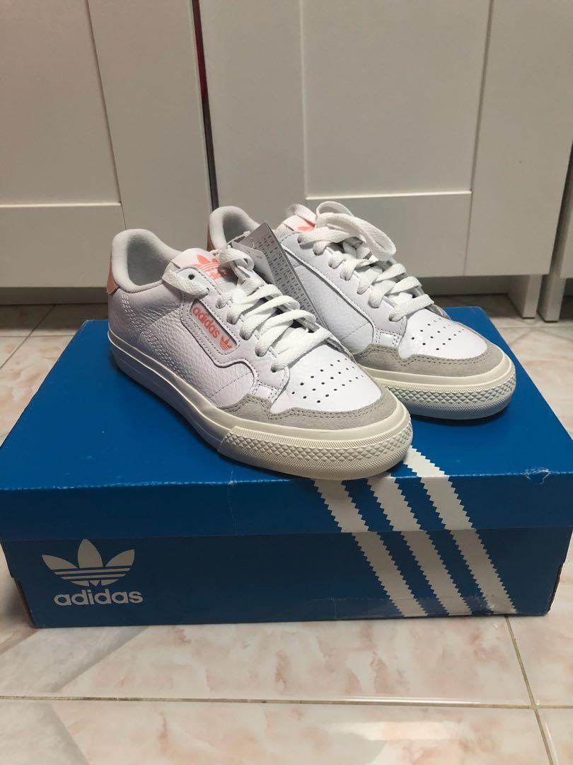 adidas originals continental 80 trainers in off white and pink