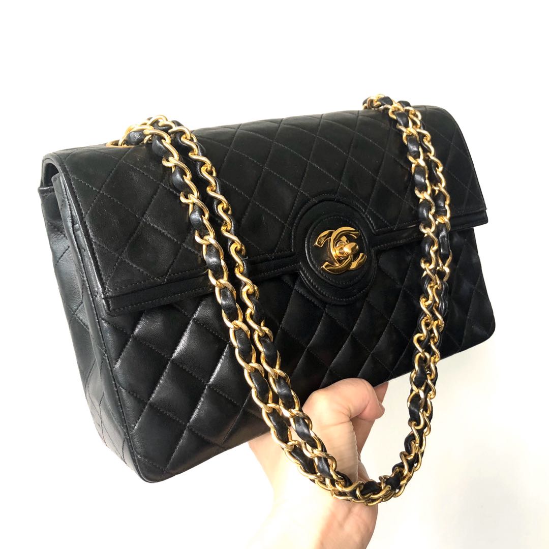 Vintage chanel online bag 80s