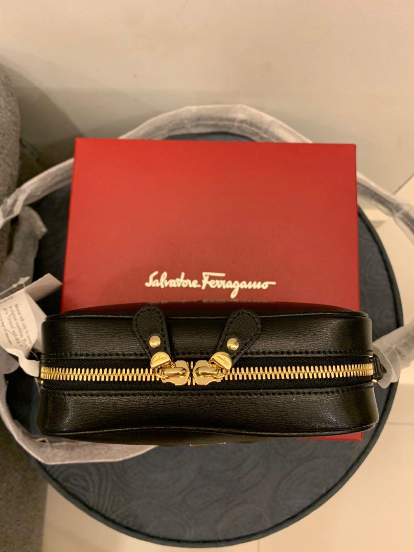 Ferragamo city discount camera bag