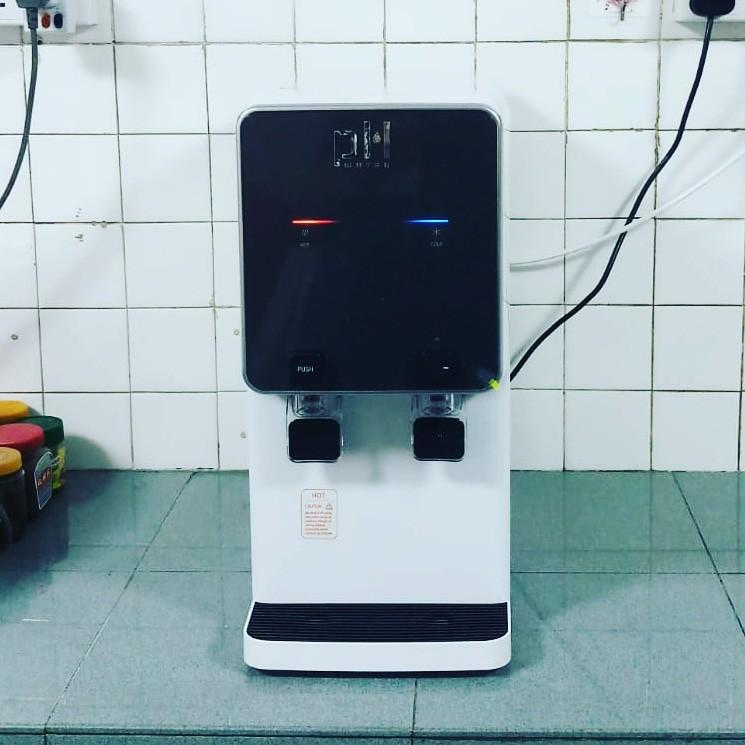 Korean Hot and cold/mild cold 2 tap water dispenser for sale (latest