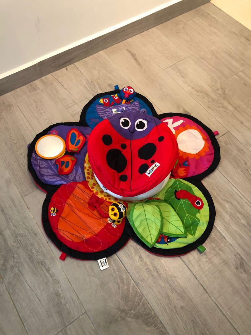 lamaze tummy time