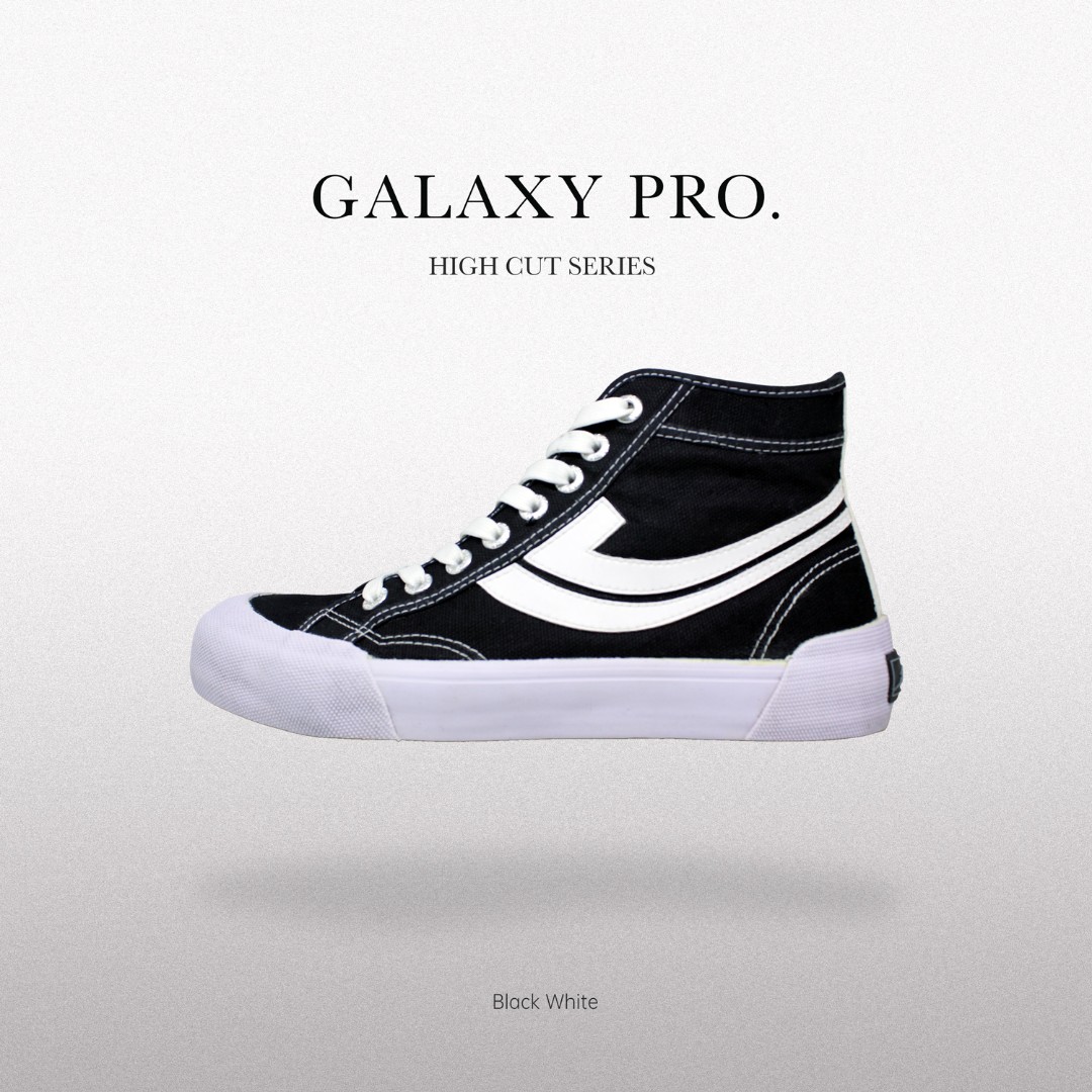 Sepatu Johnson Galaxy Pro Black White High Cut Fesyen Pria Sepatu Sneakers Di Carousell