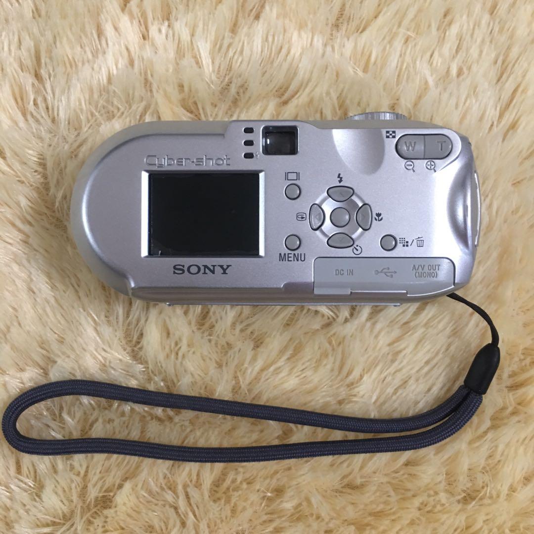 Sony MPEG Movie VX DACP73 Digital Camera 4.1 MP CyberShot (FREE 2