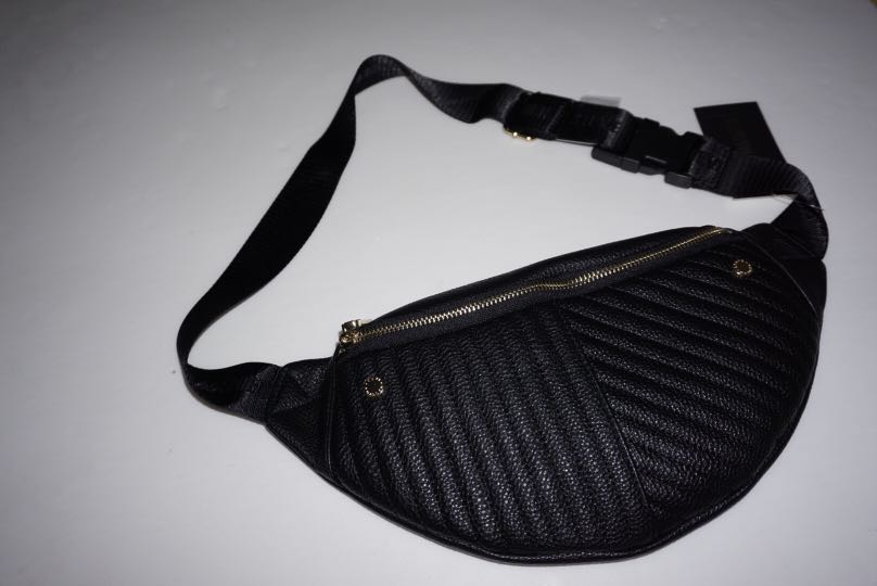 steve madden fanny pack black