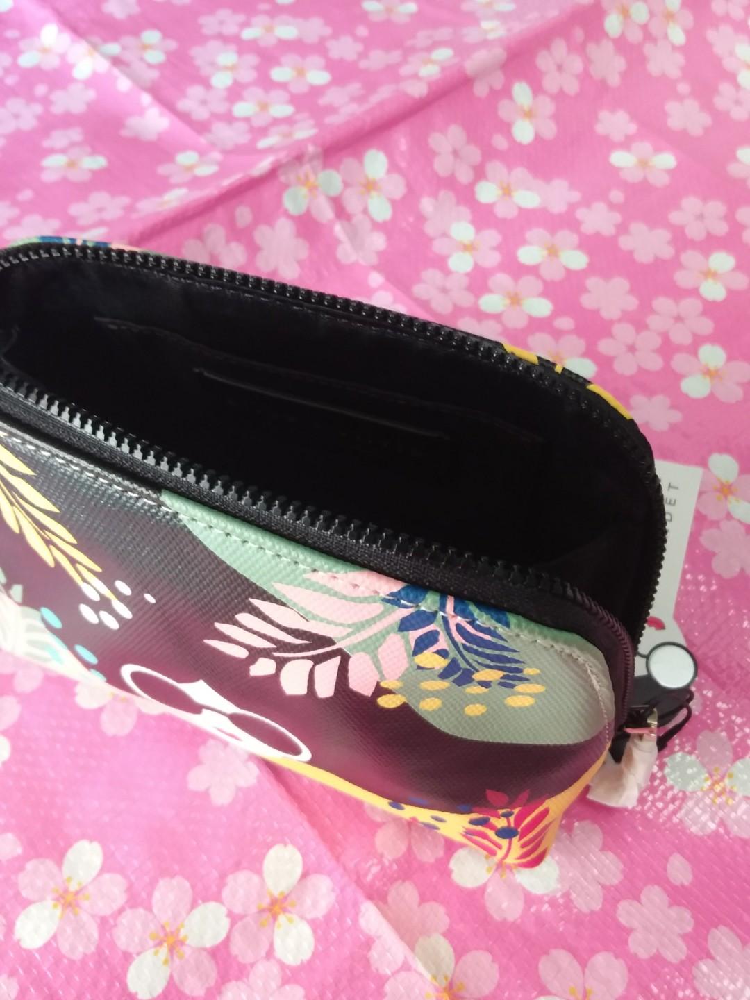 Alice on sale olivia clutch