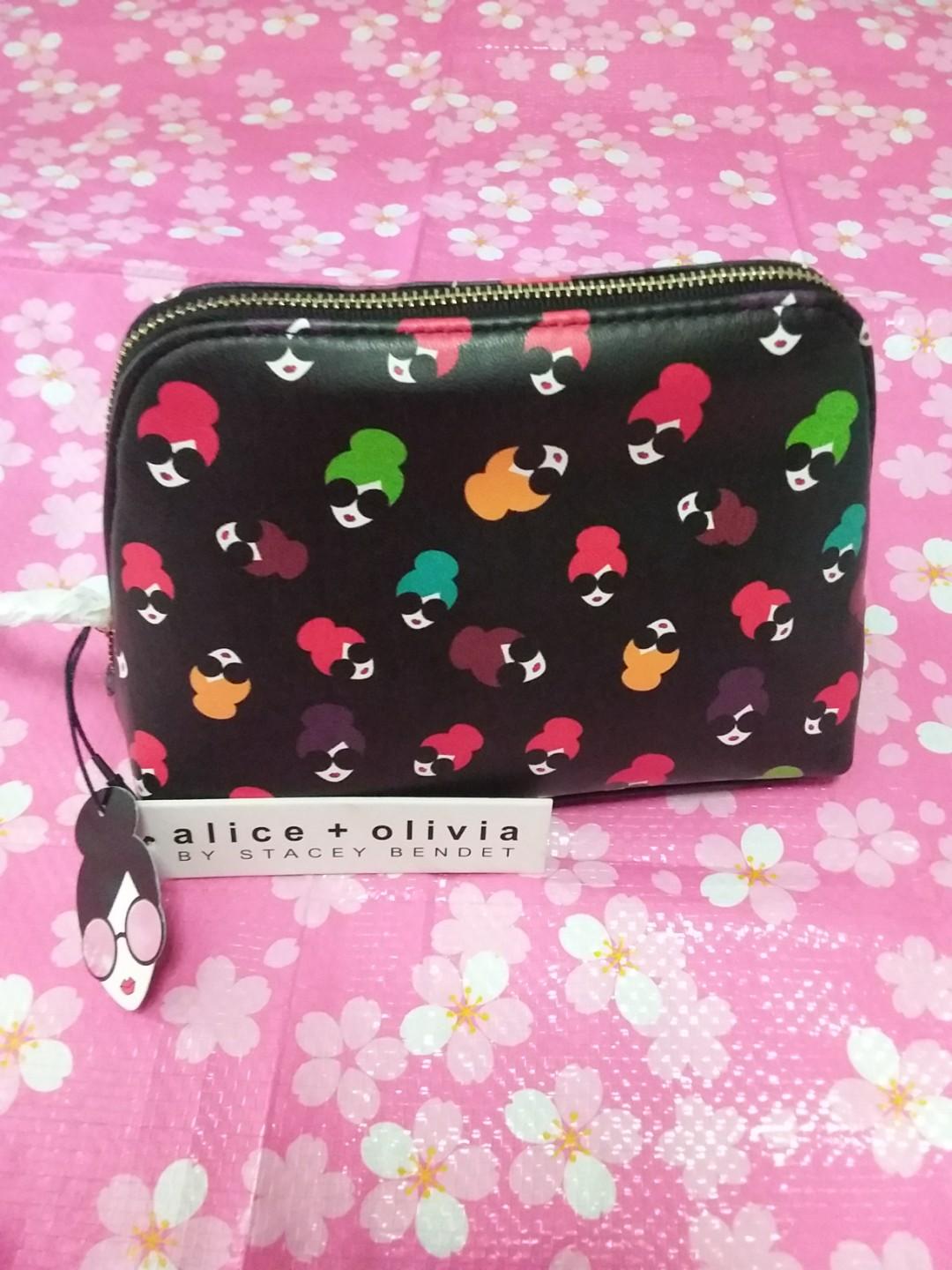 Alice online olivia clutch