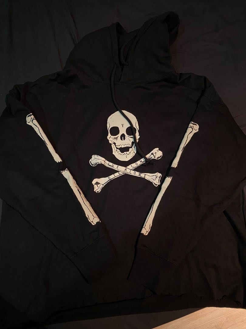 Xl vlone skull and bones hoodie, Men's Fashion, Tops & Sets ...