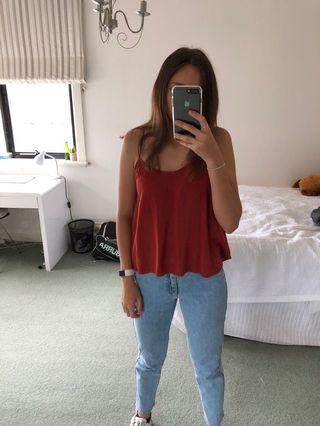 Redy/orangey flow top