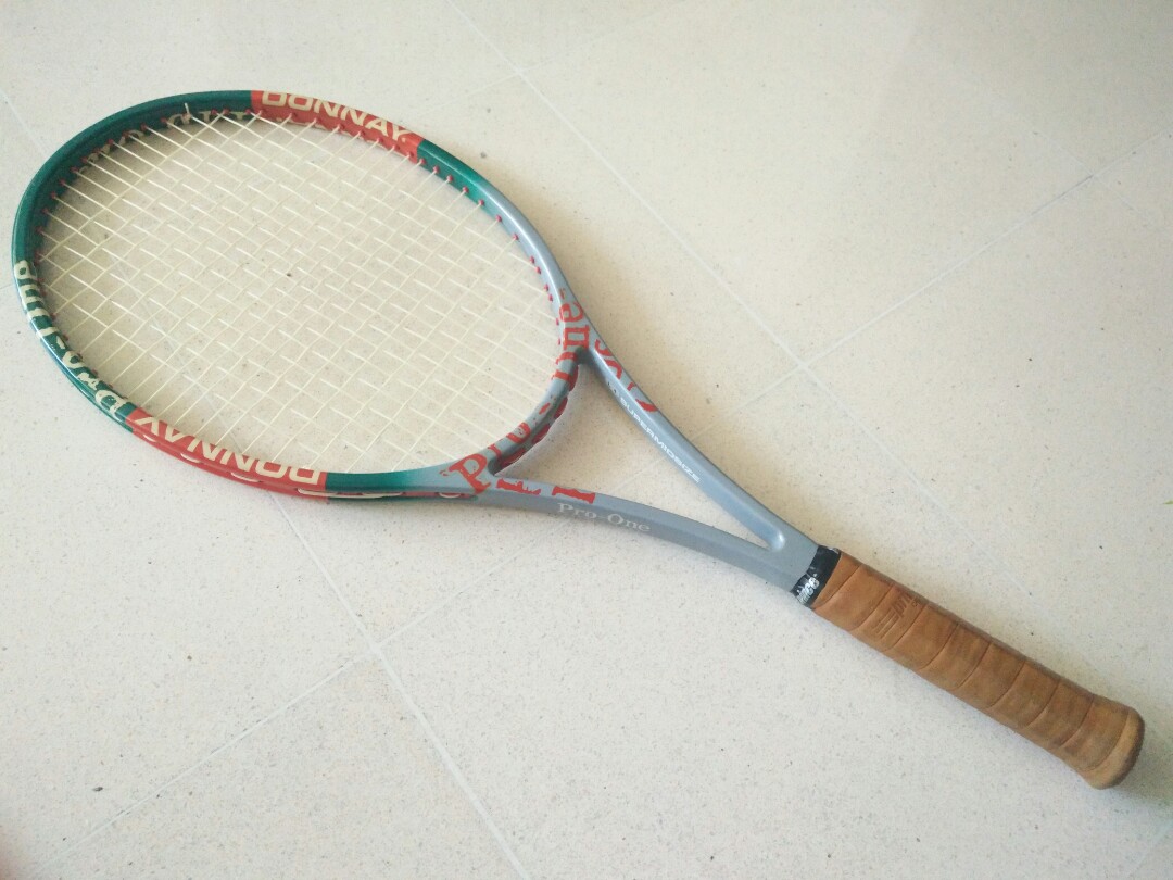 Donnay pro one tennis racket. Agassi era 9.8/10, Sports Equipment