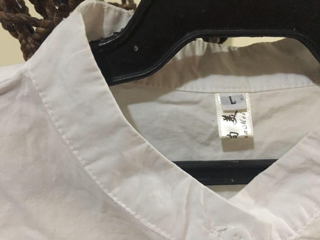 Embroidered polo (Category: Blouses) located in Imus. Submitted by katykit (Listing ID 271628986, Image 3). Description: .