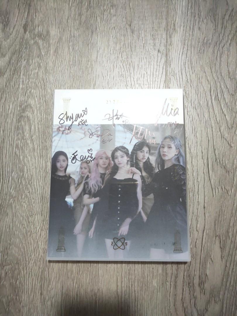 Everglow Signed HUSH album, Hobbies & Toys, Memorabilia & Collectibles