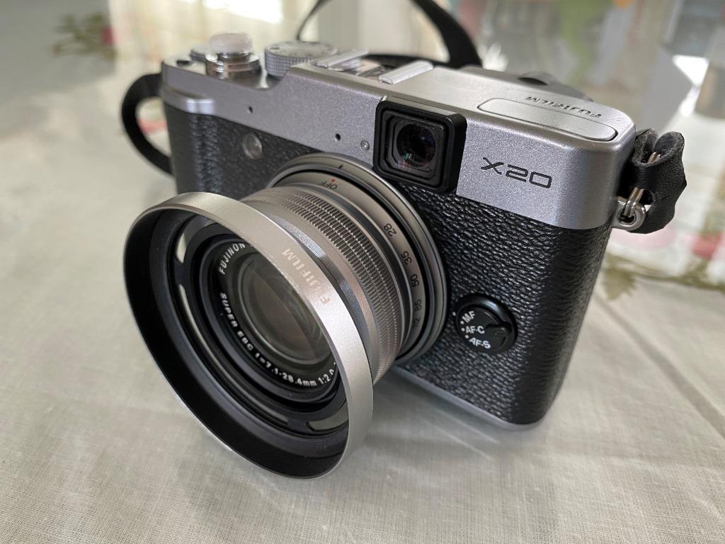 Fuji X20 with Lens Hood, Photography, Cameras on Carousell