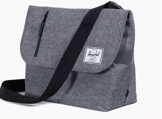 Herschel Odell messenger bag Men s Fashion Bags Sling Bags on Carousell
