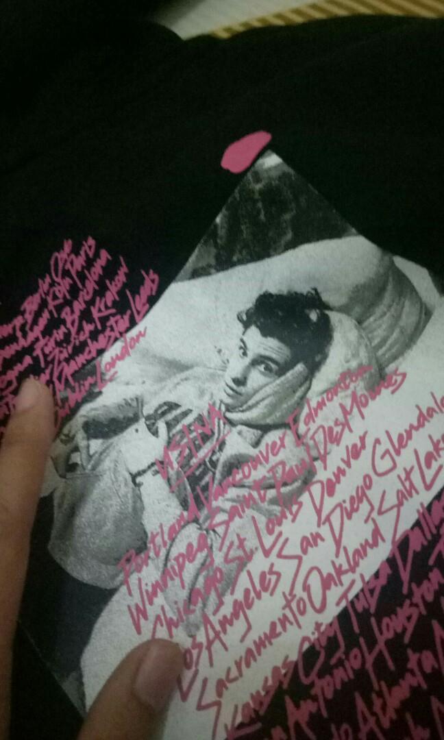 Hoodie shawn mendes H\u0026M, Fesyen Wanita, Pakaian Wanita, Atasan di Carousell