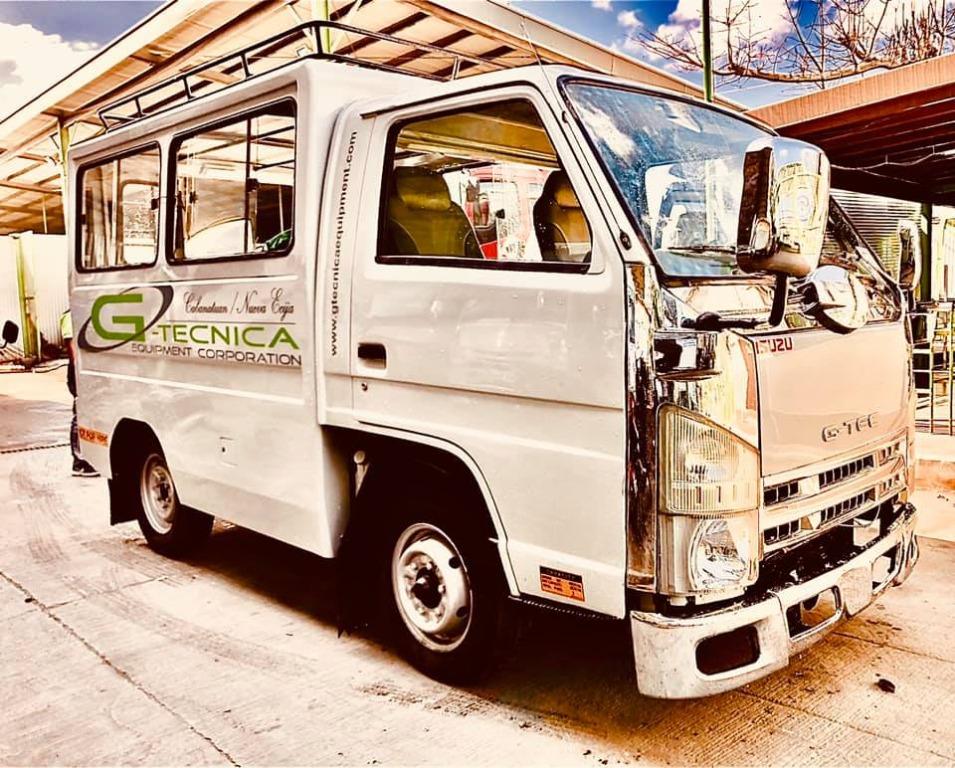 Isuzu Passenger Van FB Body Modern Jeep Utility Van Truck ...