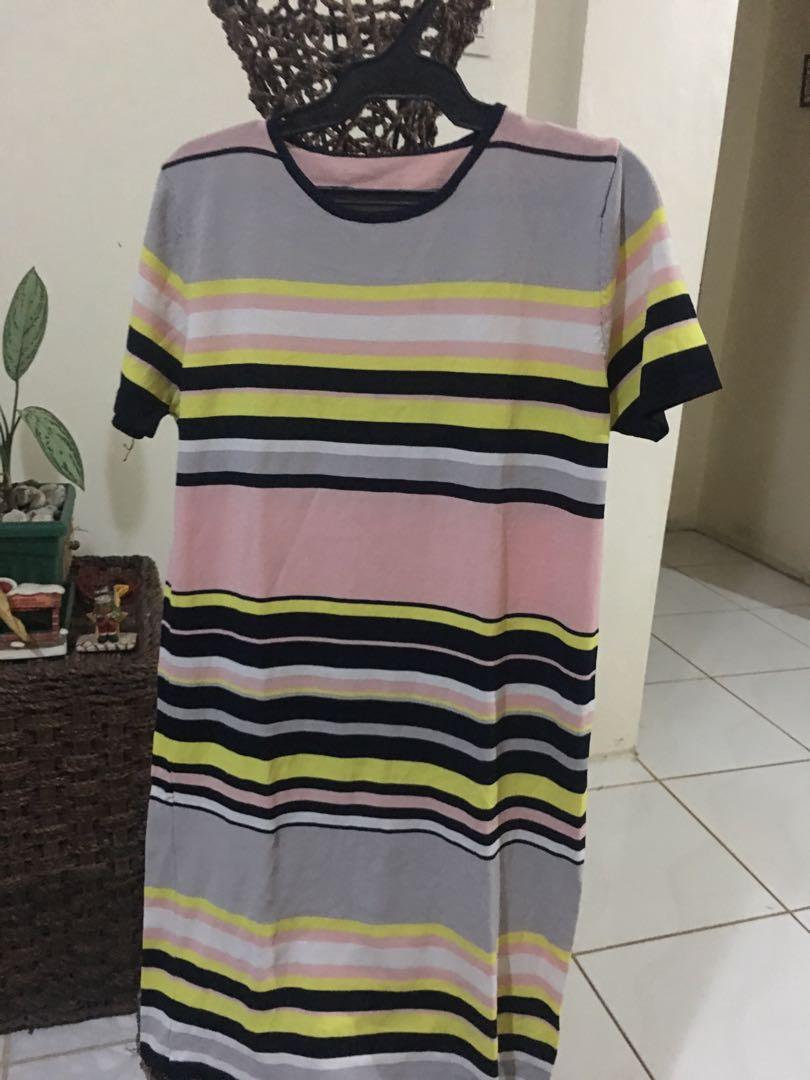 Knitted dress (Category: Dresses) located in Imus. Submitted by katykit (Listing ID 271629173, Image 1). Description: .