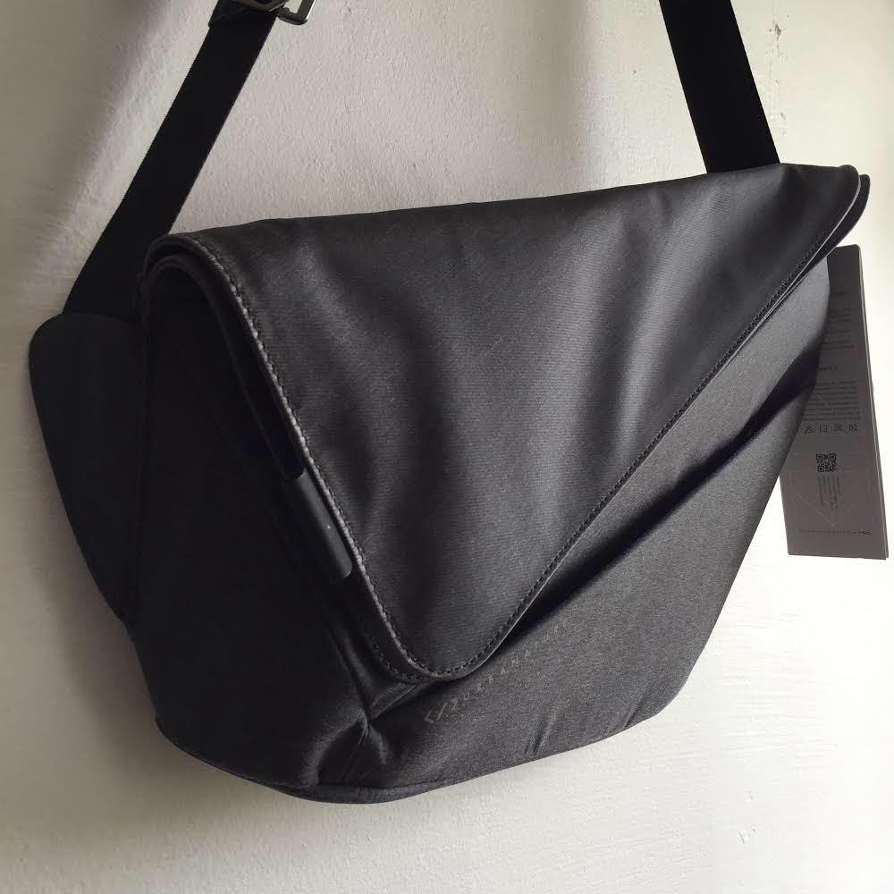 NIID FOLD SLING BAG URBANATURE