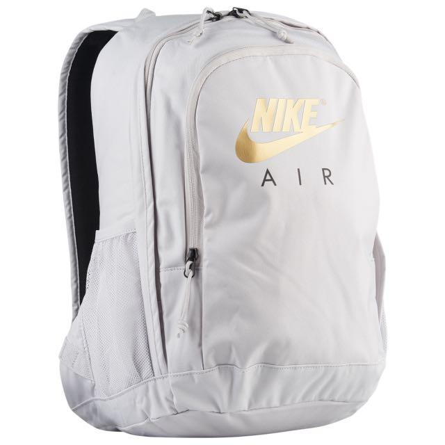 Implacable Incierto Pasteles Nike Air Hayward Bagpack, Men's Fashion, Activewear on Carousell