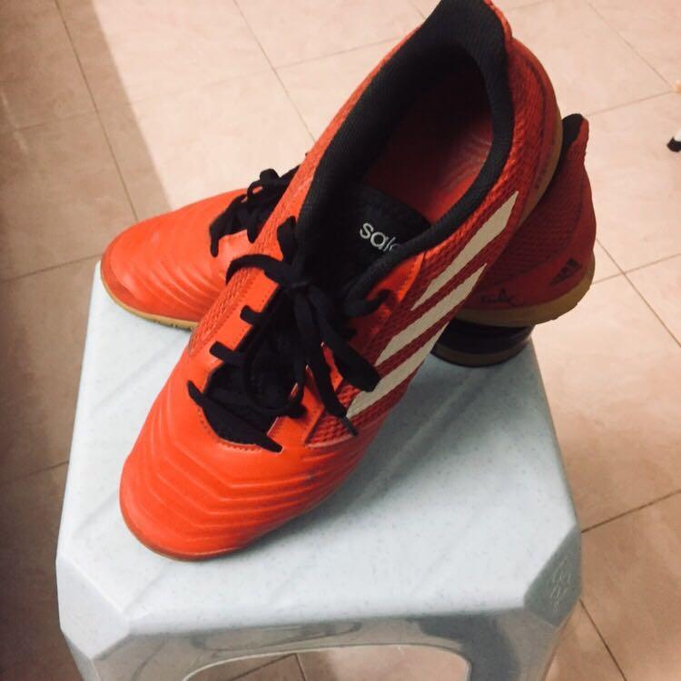 Adidas predator sala 18.4 hot sale