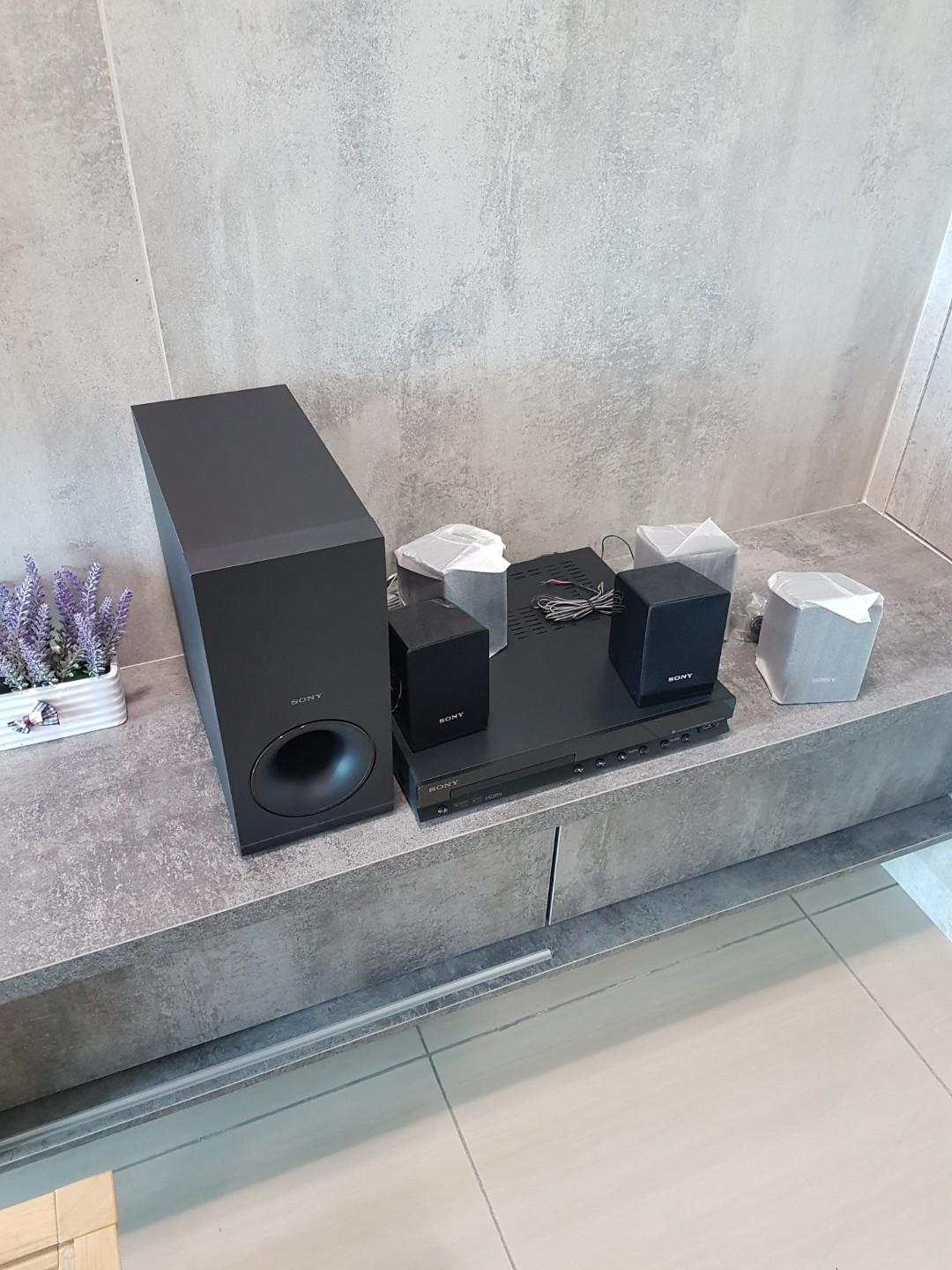 Sony 5.1 ch DVD Home Theater System DAVTZ140, Audio, Soundbars