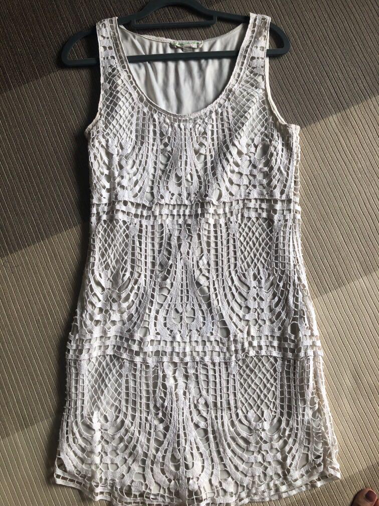 Urban Outfitters Staring at Stars crochet cut out dress, Women's Fashion,  Tops, Sleeveless on Carousell