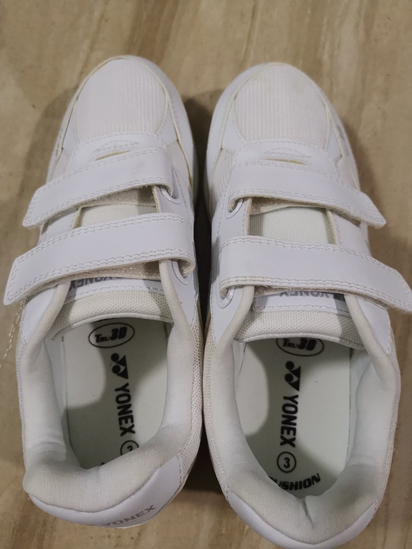 Yonex school shoes online