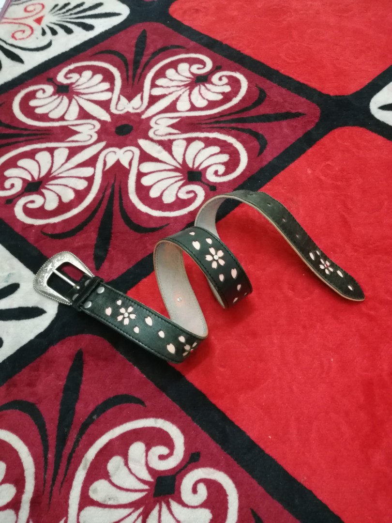 Alzuni leather belt