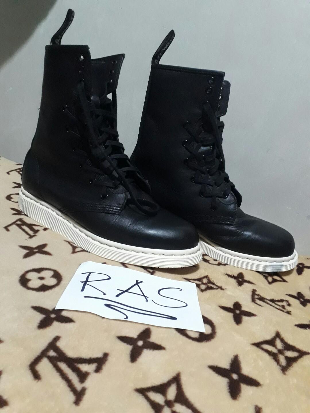 dr martens scuff repair