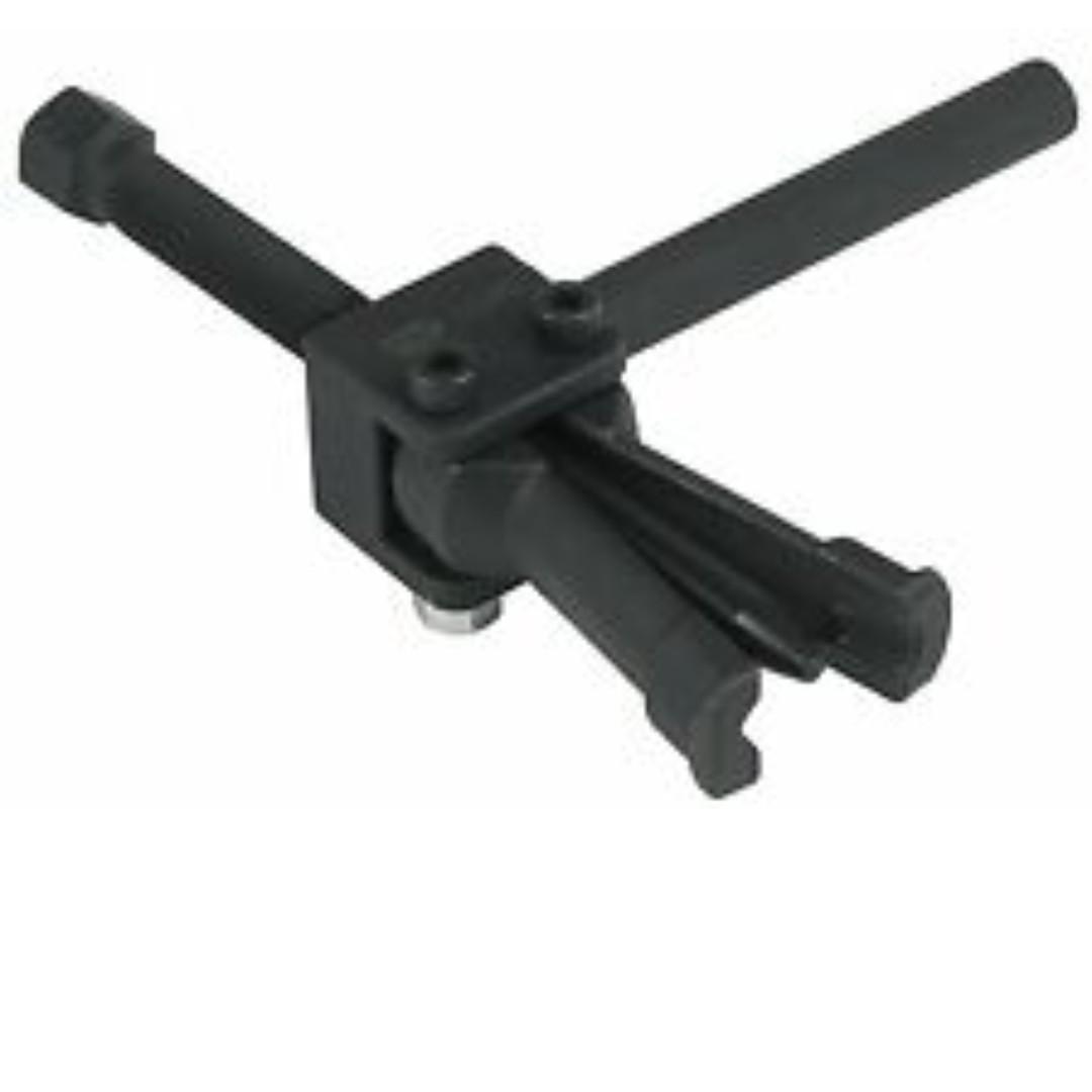 Fly wheel pilot bearing puller, Everything Else, Others on Carousell