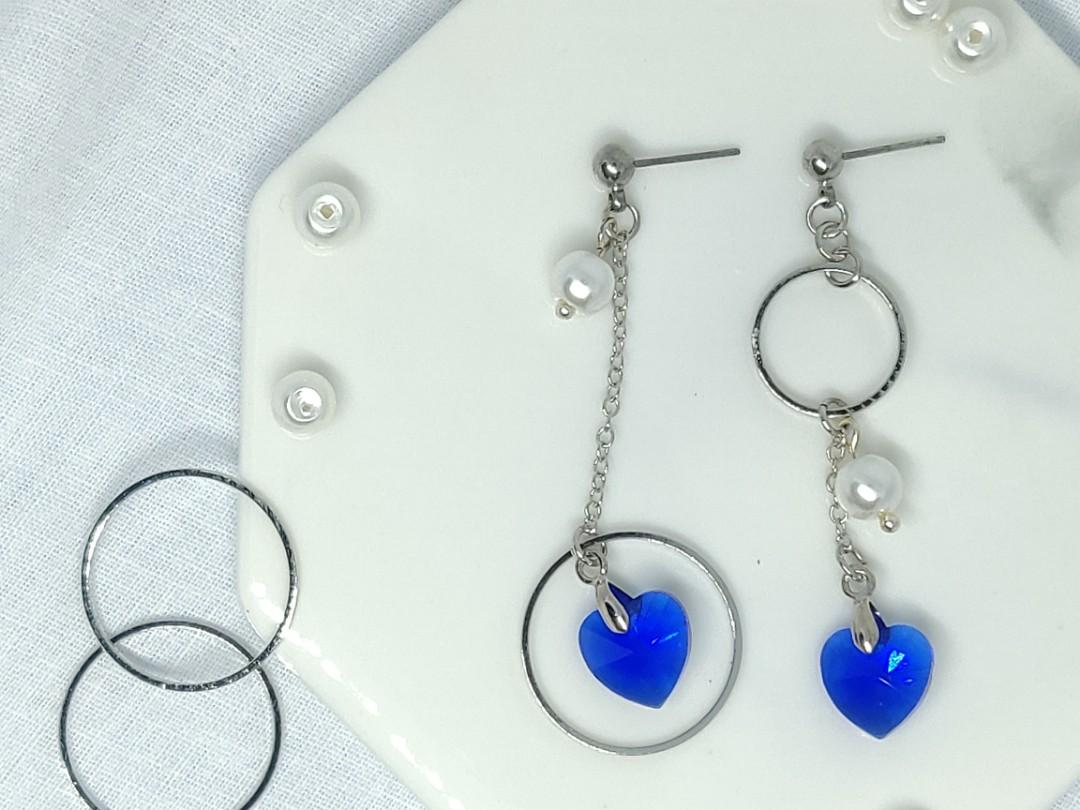Hertha S Sapphire Earring Women S Fashion Jewellery Earrings On Carousell