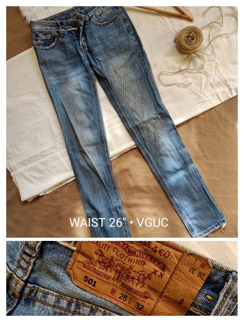 Levi's Ladies Jeans (Category: Jeans) located in Makati City. Submitted by dcco.llection (Listing ID 271803349, Image 1). Description: *used once GUC Size in the photo 📍Meet up: - Pembo Palengke/nearby areas - Market Market/SM Aura BGC 📍Shipping: - 65sf Metro Manila via Zoom - 105sf Provincial via J&T 📍Mode of Payment: - BPI *QR code available - Palawan Express - Cebuana Lhuillier.