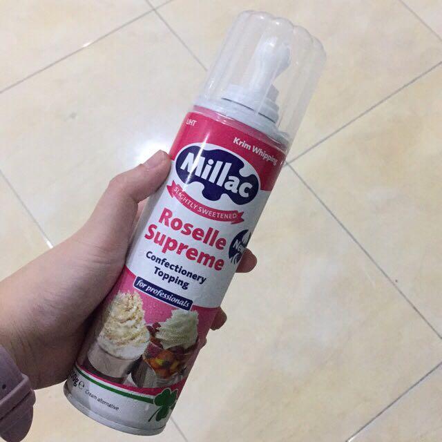 Millac Whipping Cream, Makanan & Minuman, Kuekue di Carousell