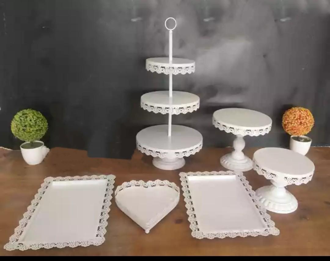 Rent Set of 3 Dessert Display Cake Stand (Gold) in High Wycombe (rent for  £25.00 / day, £14.29 / week)