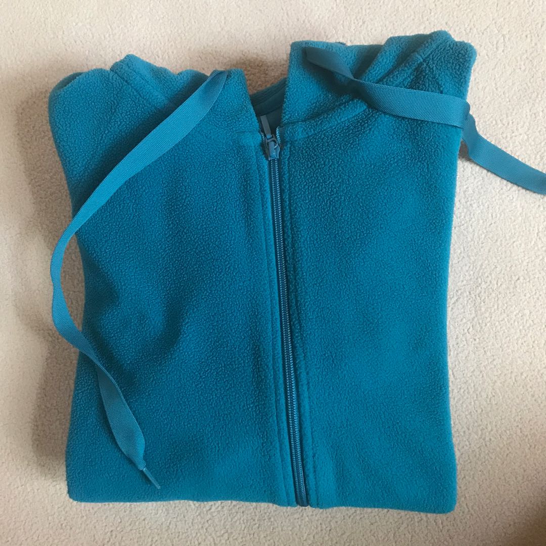 Uniqlo Fleece Jacket on Carousell