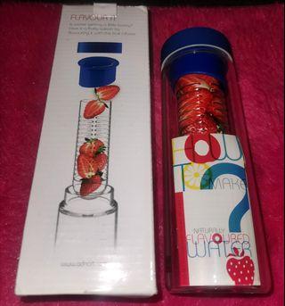 Asobu Flavor It 20 Ounce Glass Water Bottle With Fruit Infuser