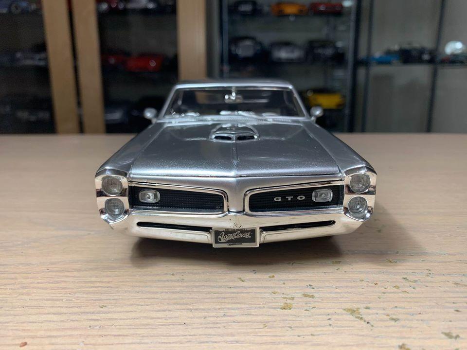 1966 pontiac gto diecast model