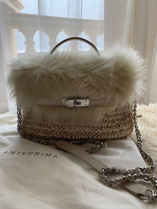 (Kategori: ) berada di . Dikirim oleh poiseprincess (ID iklan 271956695, Gambar 1). Deskripsi: .