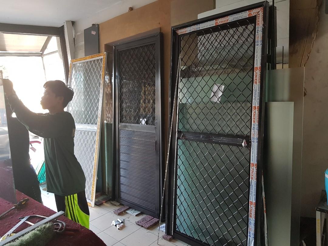 Aluminum Screen Doors, Furniture & Home Living, Home Improvement