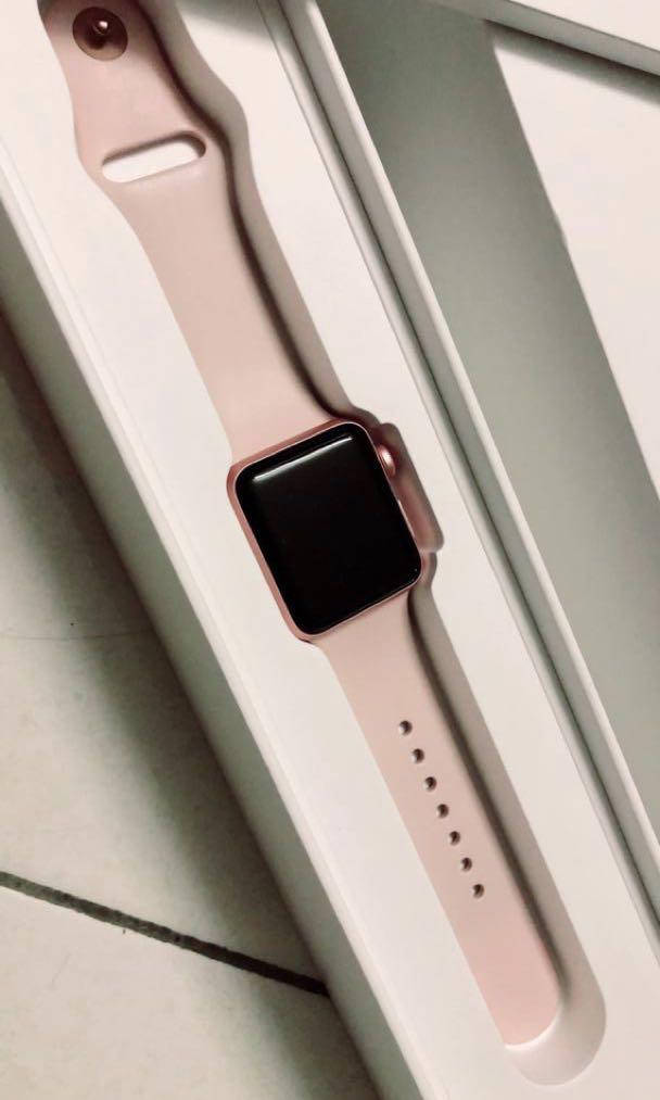 Apple watch series 2 38mm gold on sale