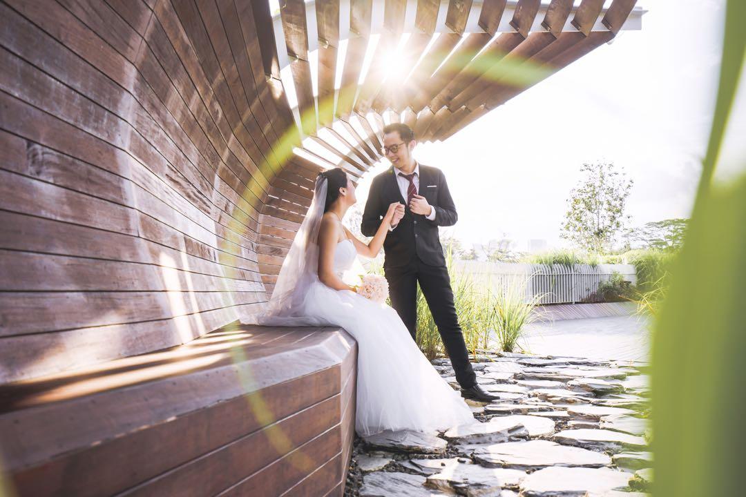 Casual Couple Family Pre Wedding Photoshoot Lifestyle