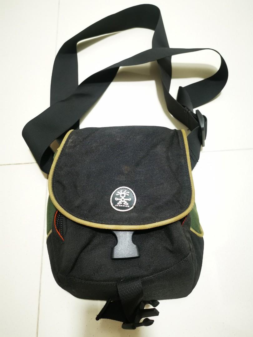 crumpler small sling bag